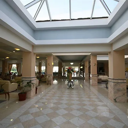 索帕斯海滩酒店 4* Tigaki