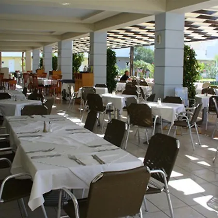 Zorbas Hotel