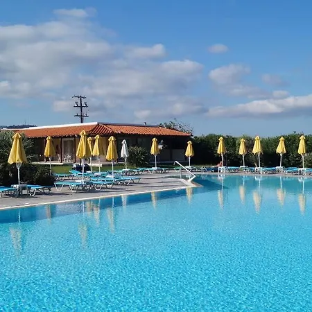 Ξενοδοχείο Zorbas 4*