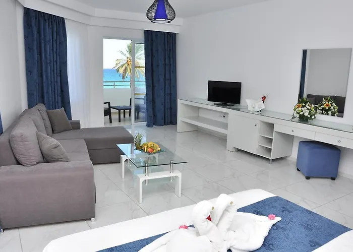 Hotel Zorbas 4*