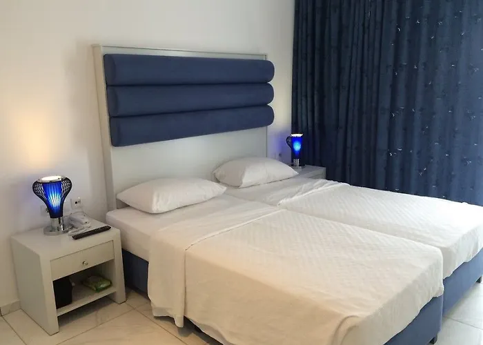 Zorbas Hotel 4*