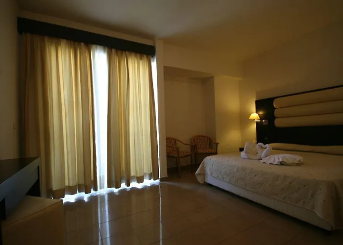 Hotel Zorbas