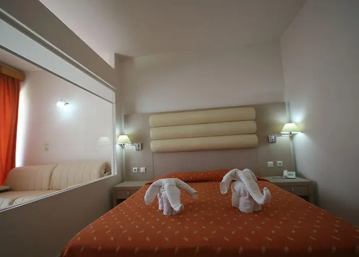 Zorbas Hotel 4*
