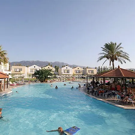 Zorbas Hotell 4*