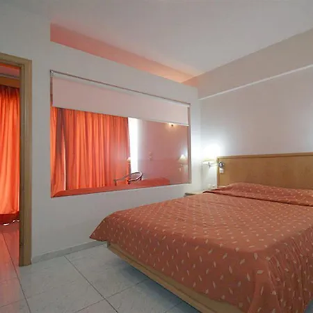 Zorbas Hotel 4*