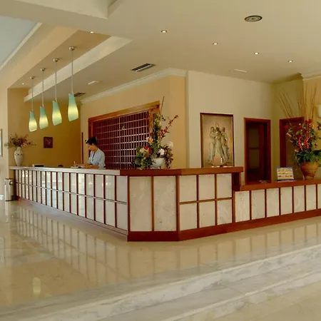 酒店 索帕斯海滩酒店 4*